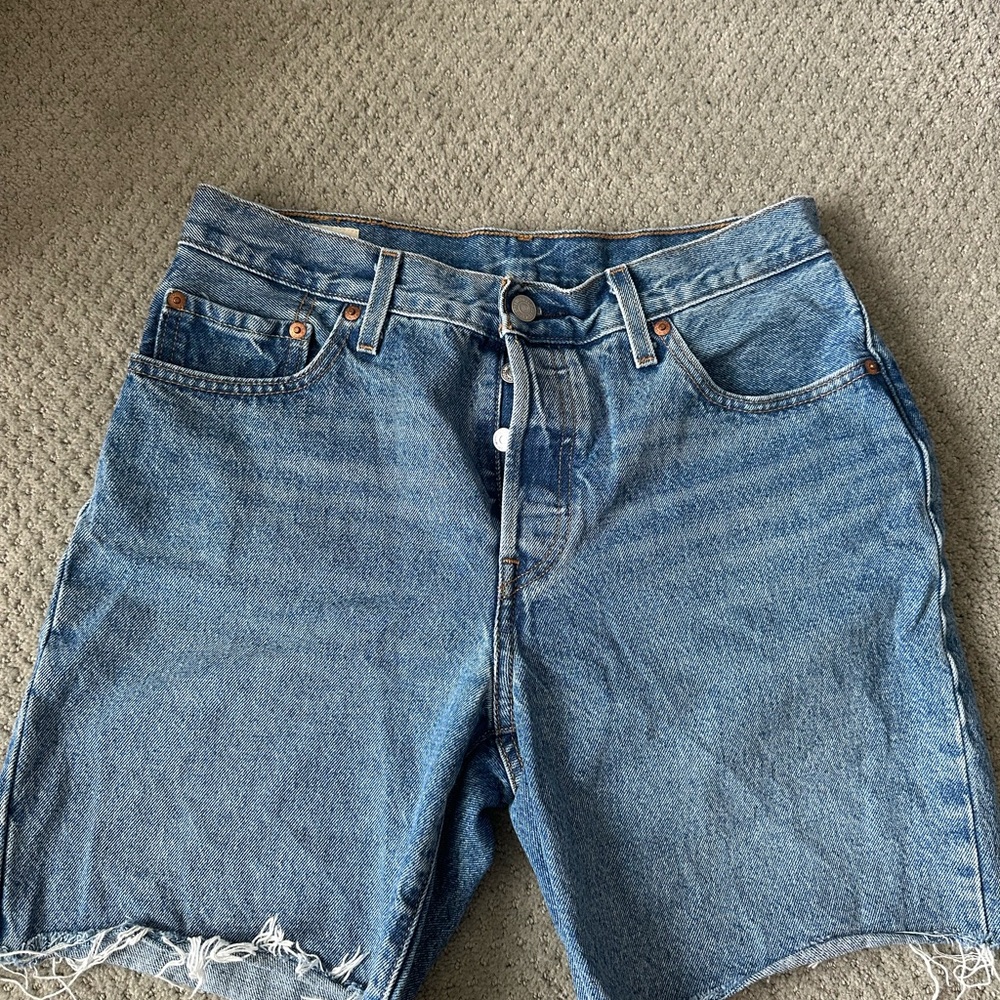 Levi jorts